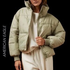 American Eagle Outfitters Sage Green Puffer Jacket. A-23